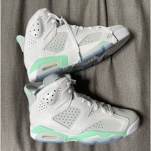 Women’s Size 10 Air Jordan 6 Retro ‘Mint Foam’